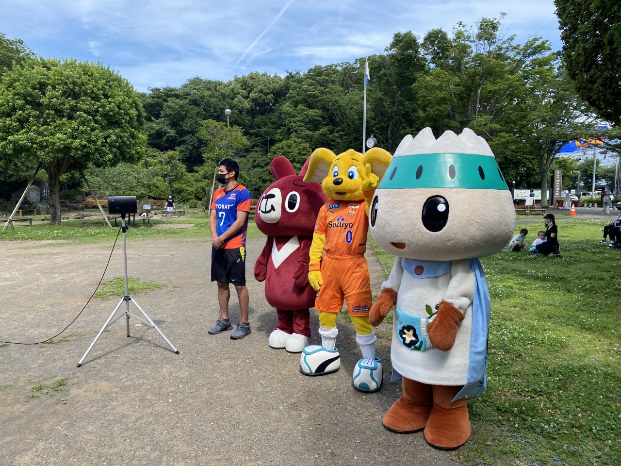 柿田川公園に新しい芝生を植えました✨